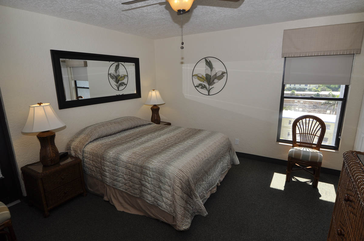 2 Bedroom Beachfront Views